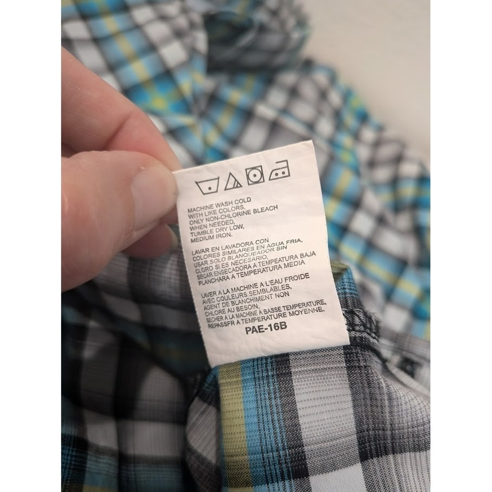 Wrangler Blue Gray Plaid Men's XL "W" Pocket Short Sleeve Button-Up Cotton Shirt - Picture 6 of 6